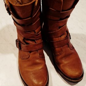 Frye Veronica tanker